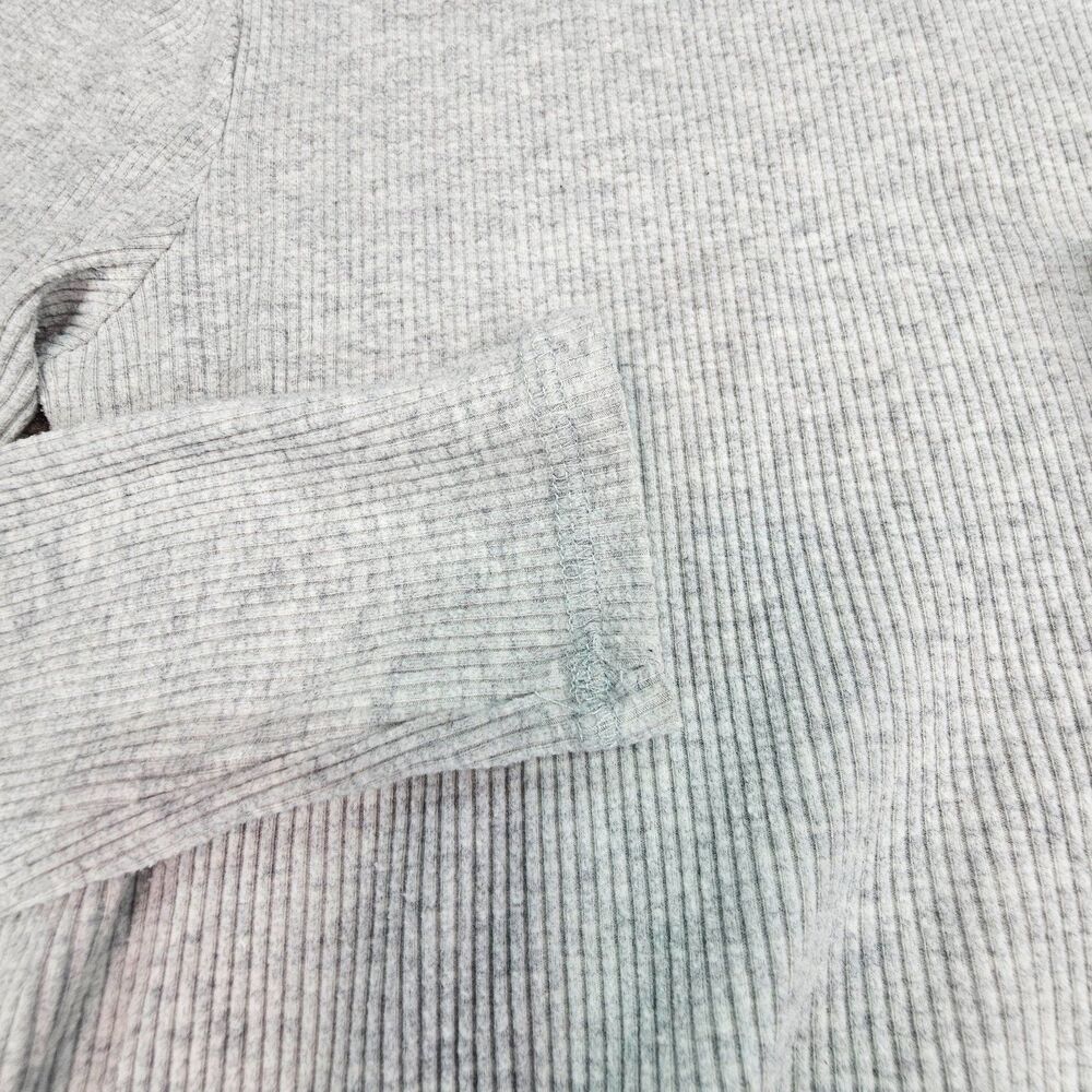 Old Navy Ribbed Long Sleeve Tops L Gray Ivory Stretch Layering Tees 2 Piece Lot - Picture 4 of 12